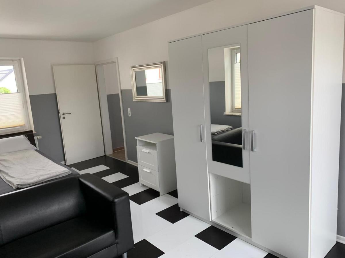 Apartment Voll Moebeliert Mit Balkon Brema Exterior foto
